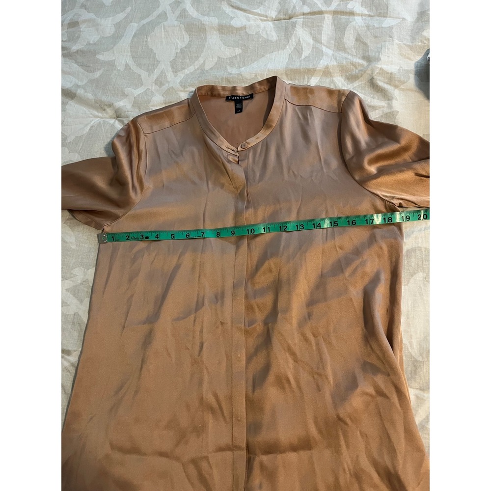 Eileen Fisher Silk Blend Hidden Button Front Blouse Champagne Tan S/P F18SM - Picture 7 of 11